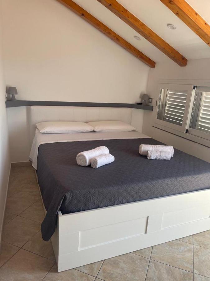 Garibaldi Suites & Apartments Catania Eksteriør bilde